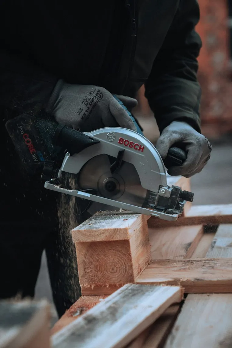 Handwerkliche Arbeiten – Hausmeisterservice